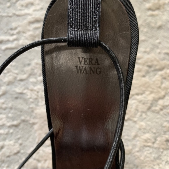Vera Wang Heels - Picture 2 of 8